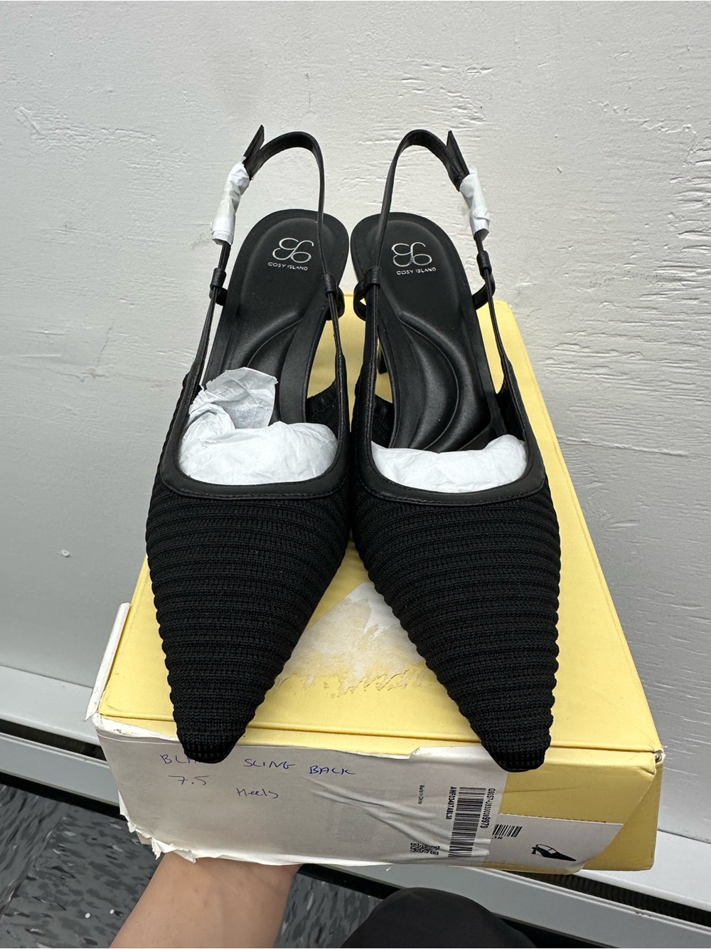 Cosy island black sling back heels
